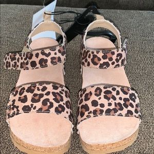 H&M Cheetah print sandals